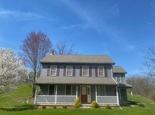 2355 Hollow View Dr, Easton, PA 18040