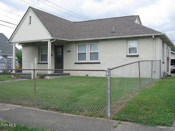 4th image of 1306 Pine St