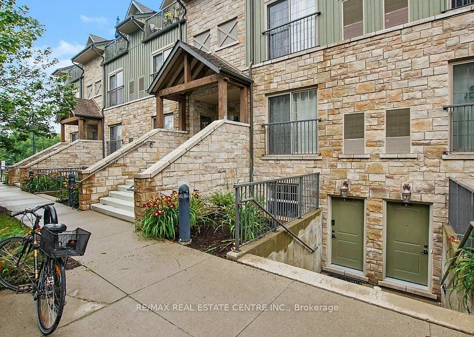 112 Union St E #B105