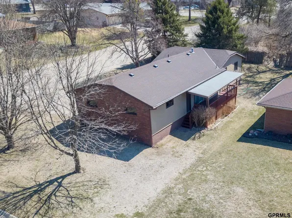 1525 Fir Ave, Crete, NE 68333