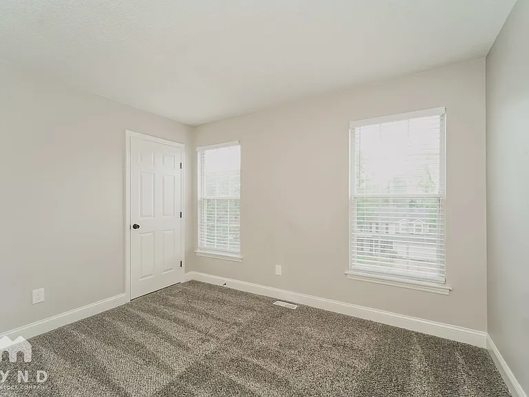 9315 Haywain Ct — Photo 10
