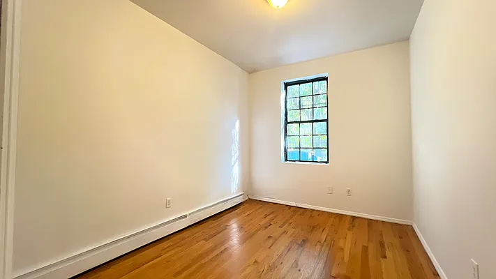 Rented by Brick&Mortar | media 12