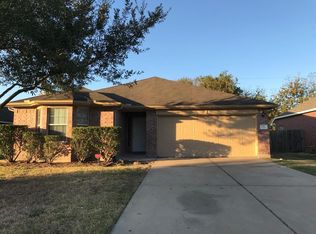 1110 N Magnolia Dale Dr, Fresno, TX 77545