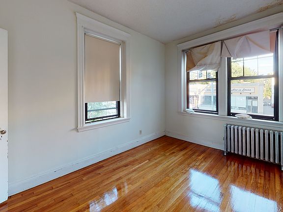 3rd image of 185A Chestnut Hill Ave #5