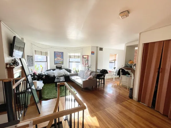 111 Gainsborough St Unit 406, Boston, MA 02115