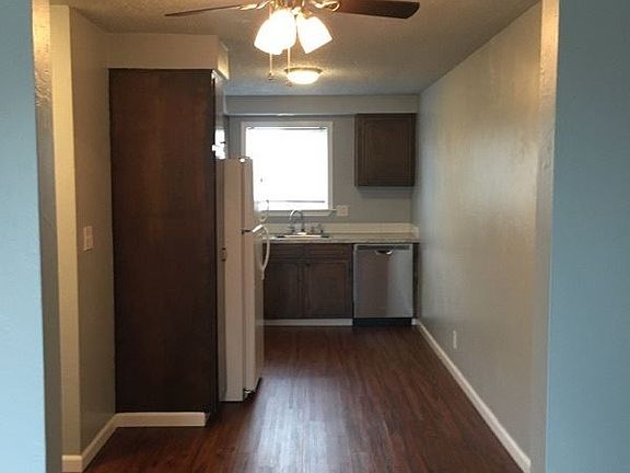 5th image of 1830 Thurston St SE APT 9