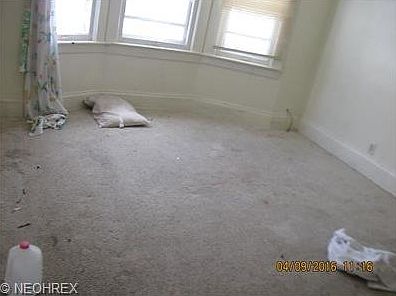 4th image of 9508 Kempton Ave