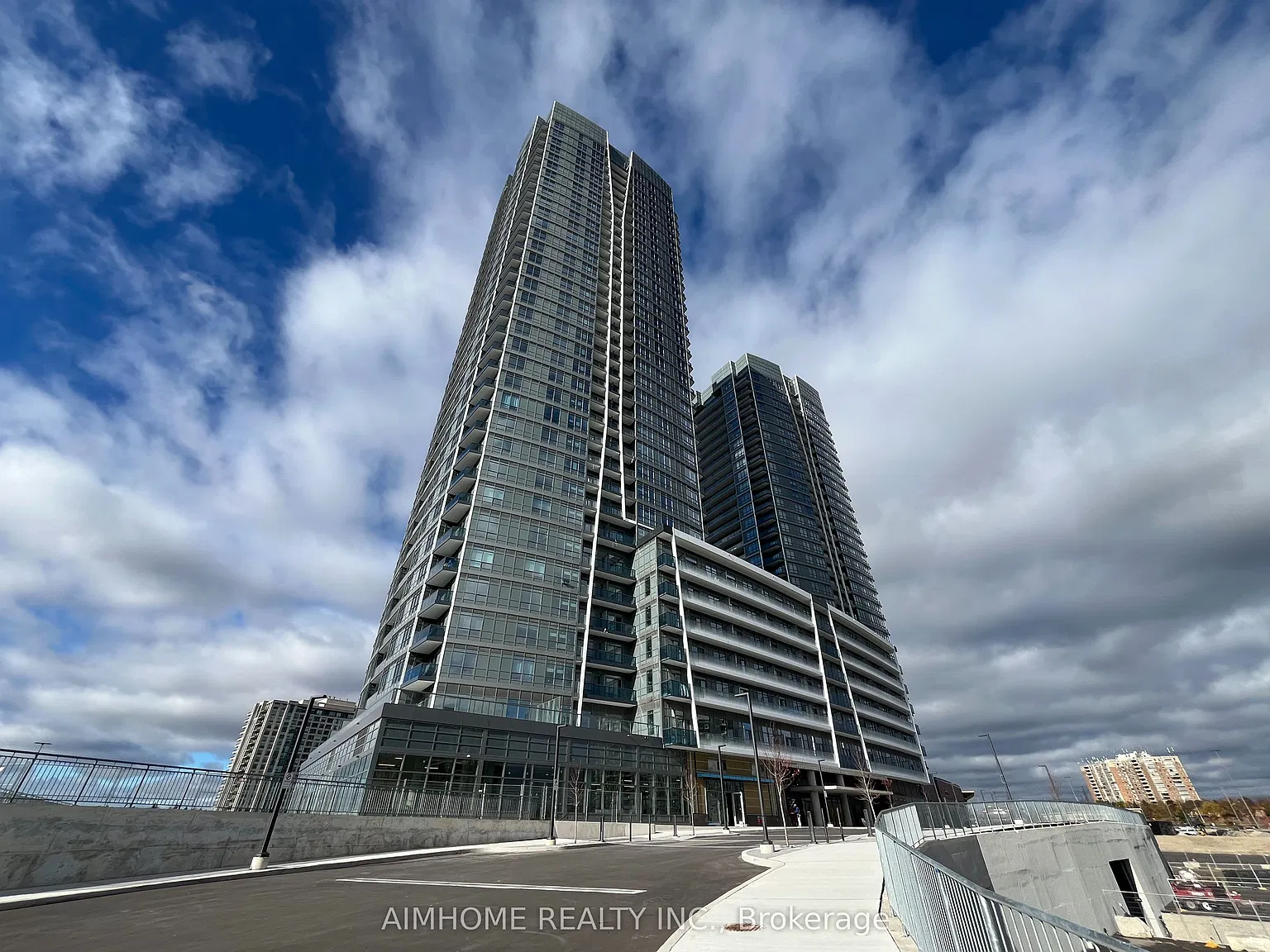 2 bed, $2,900 — Photo 1