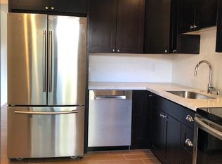 1036 6th St APT 4, Novato, CA 94945