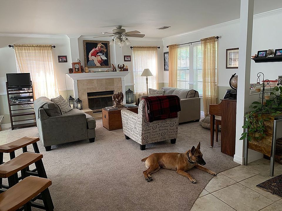 1st image of 200 N Kings Canyon Dr