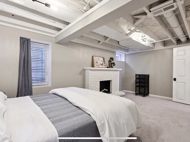 2926 Bay St — Photo 14