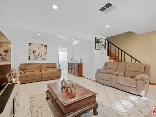 7422 Hazeltine Ave APT 3, Van Nuys, CA 91405