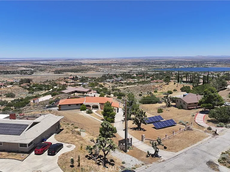 1055 Lakeview Dr — Photo 63