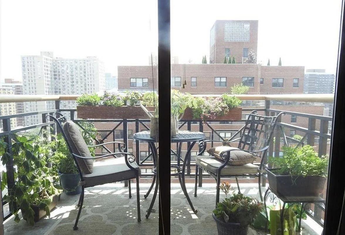 344 Third Avenue — Photo 2