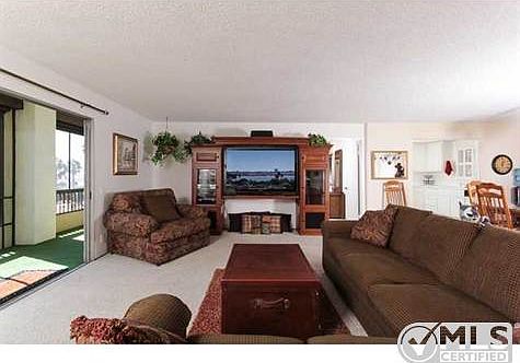 4th image of 2540 Clairemont Dr Unit 205