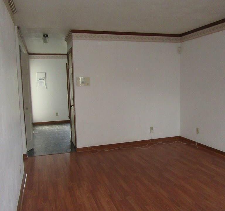 1st image of 935 Green St #1