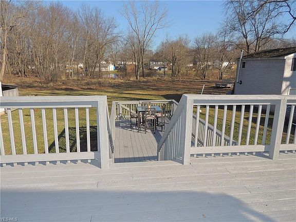4th image of 1423 Pin Oak Dr