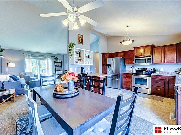 4th image of 6011 S 189th St
