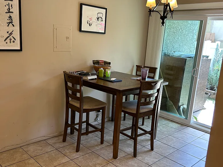 2114 Ernest Ave #3 — Photo 3
