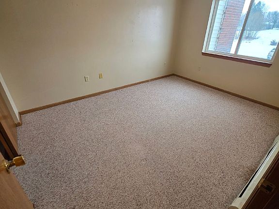 2nd image of 410 13th Ave NW Unit 27