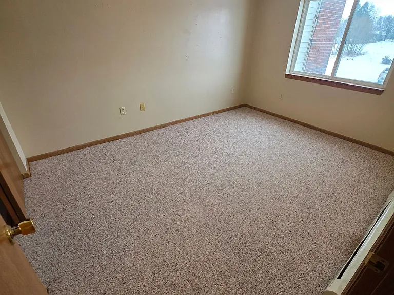 410 13th Ave NW #27 — Photo 2