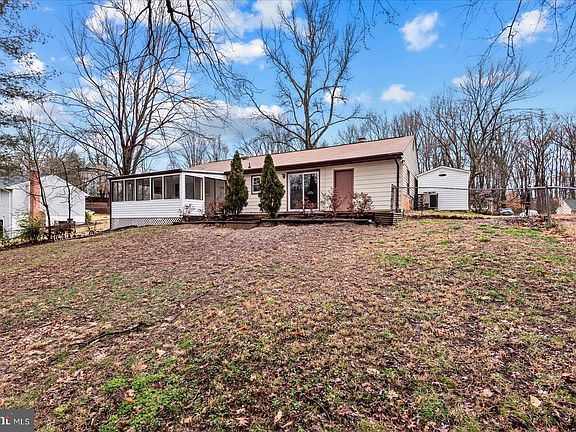 4th image of 1114 Wythe Ct