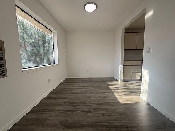 5th image of 623 N Baker Ave #D