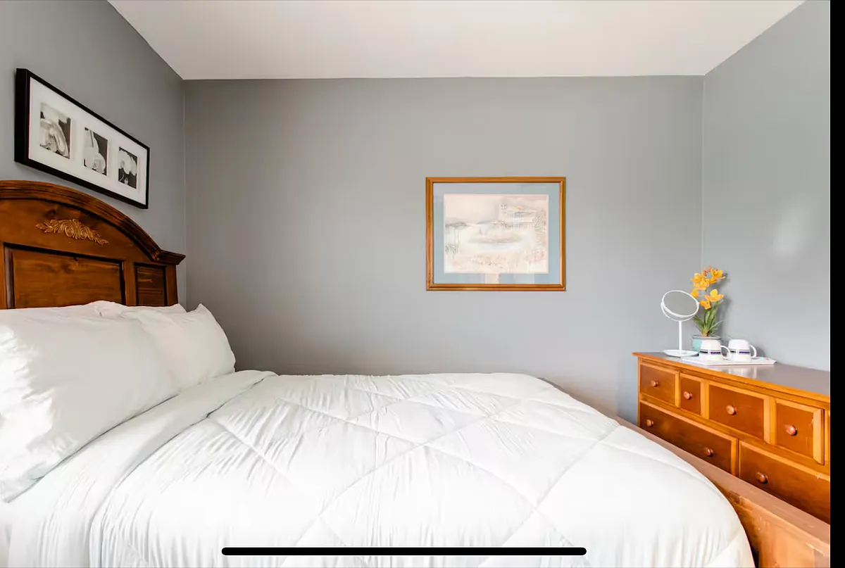 Lakeview bedroom. - Edgewater Ln