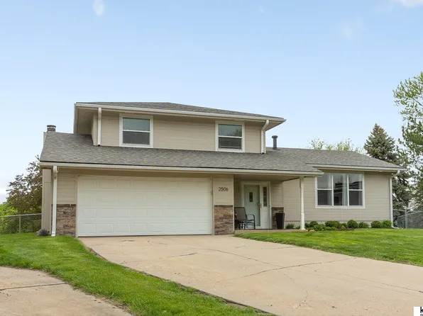 2506 S 163rd Cir, Omaha, NE 68130