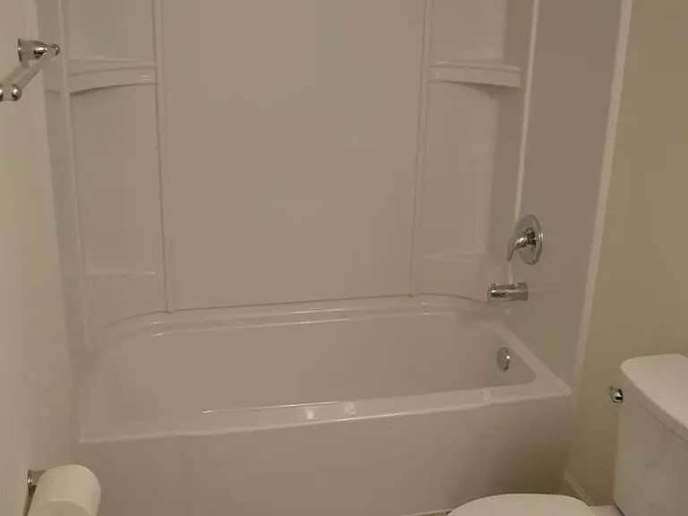 2410 Kilare Ln N — Photo 24
