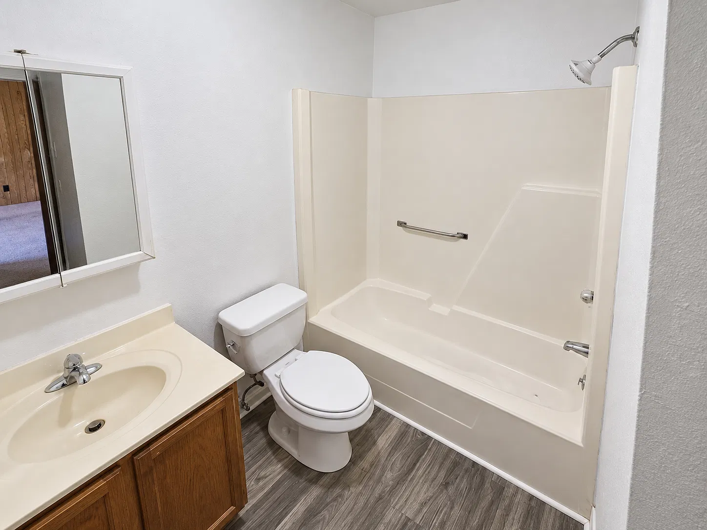 2 bed, $795 — Photo 2