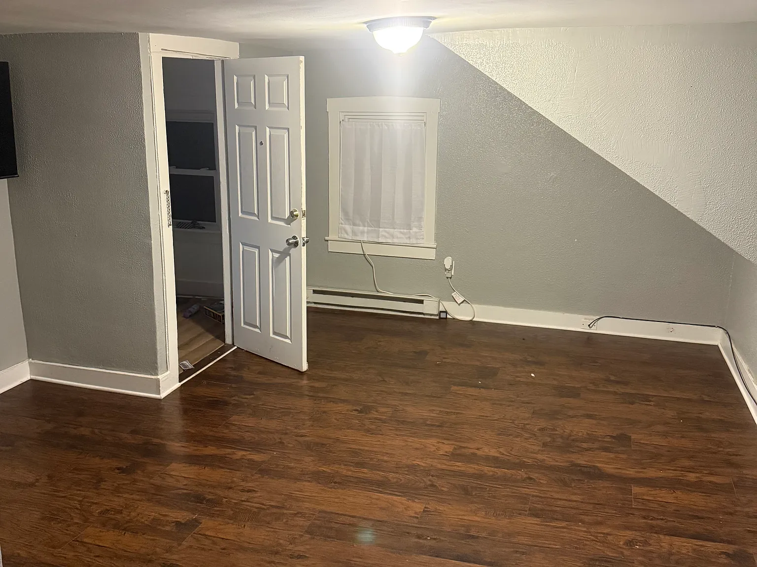 1 bed, 700 sqft, $1,400 — Photo 4