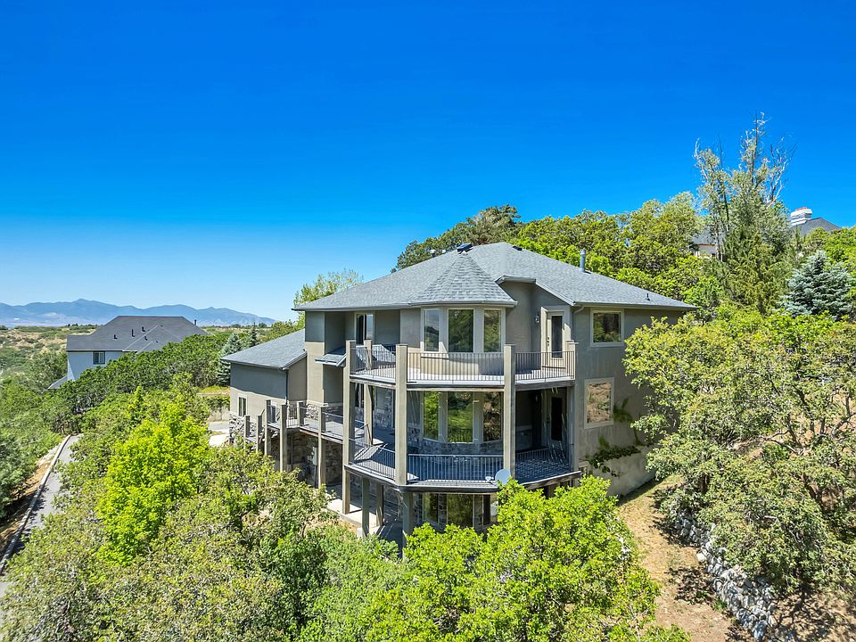 1st image of 3207 Canyon Oak Cir