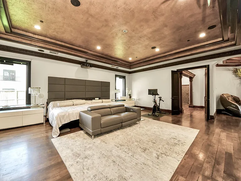 11103 Memorial Dr — Photo 21