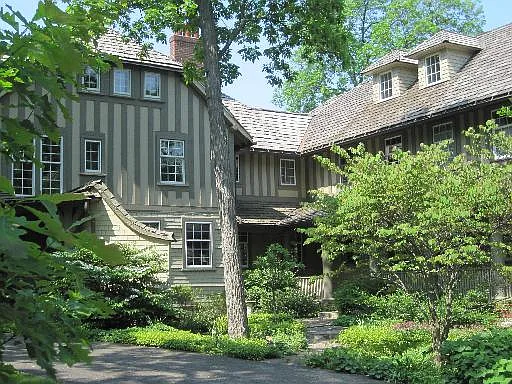 1414 N Green Bay Rd photo 1