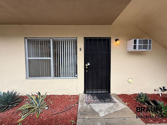 2nd image of 15149 Erwin St #3