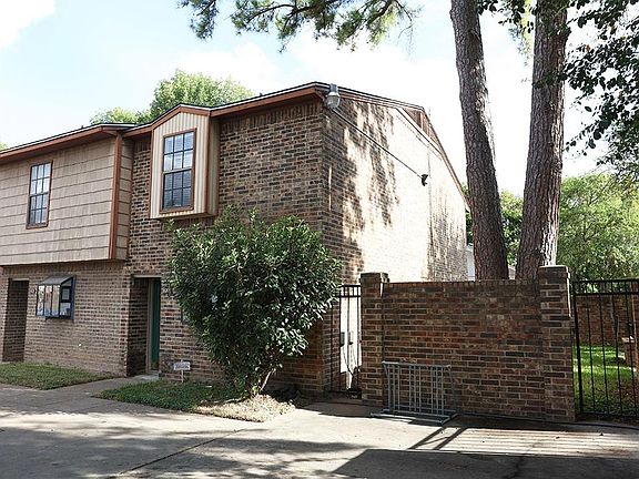 2nd image of 916 Speight Ave APT 121