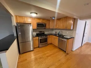 Primary Photo - 2507 Ditmars Blvd #1