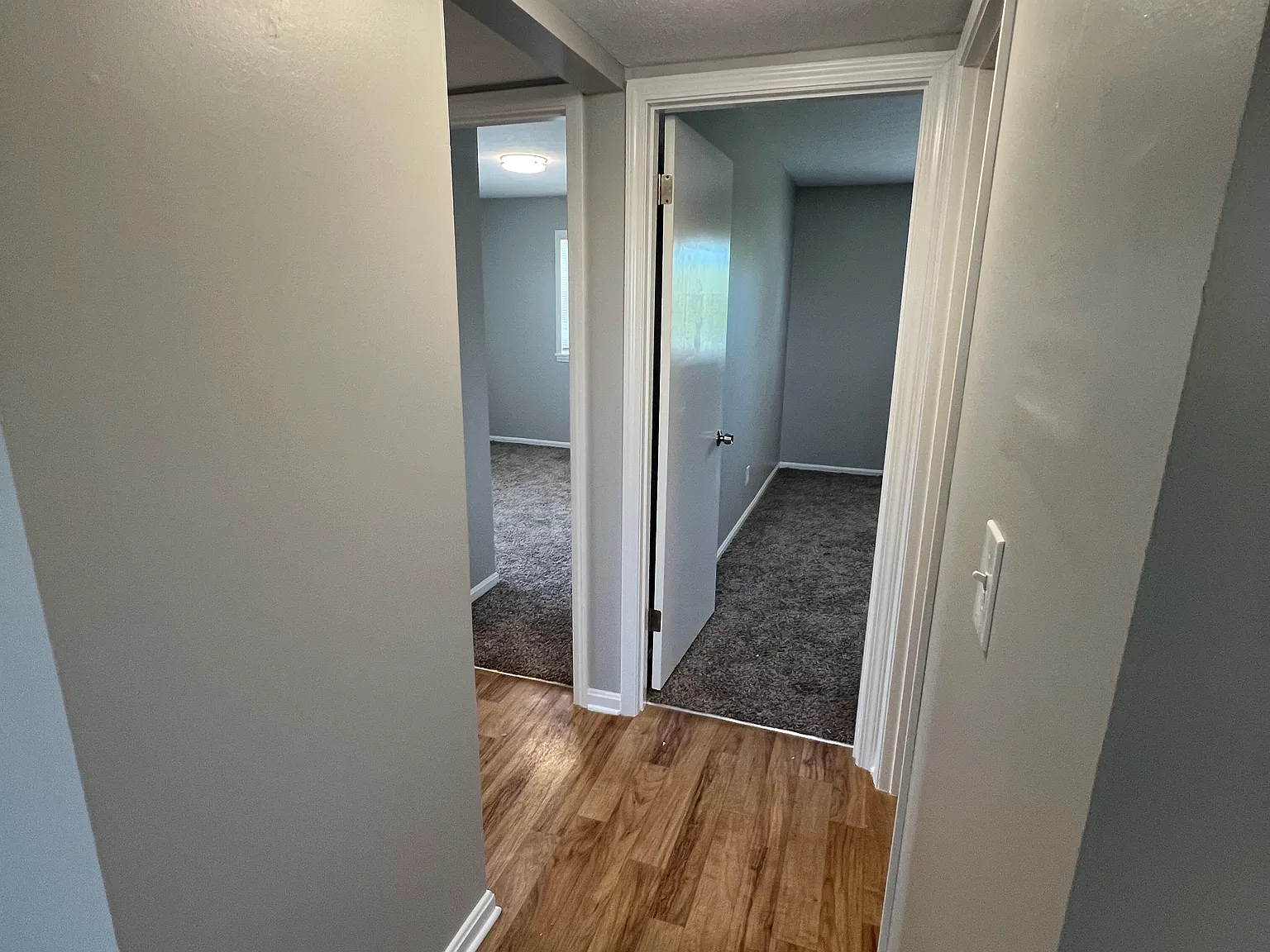 2 bed, $1,000 — Photo 4
