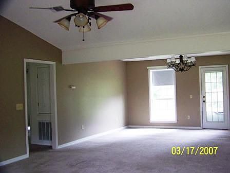 5th image of 104 Briarwood Dr