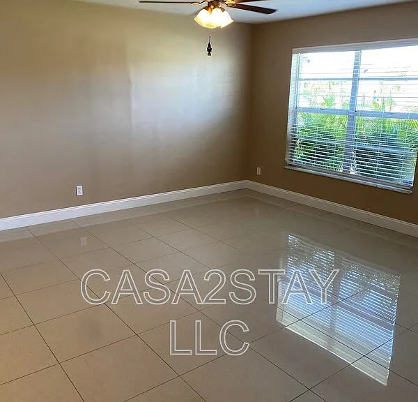 321 Gordon Ave S #321 — Photo 2