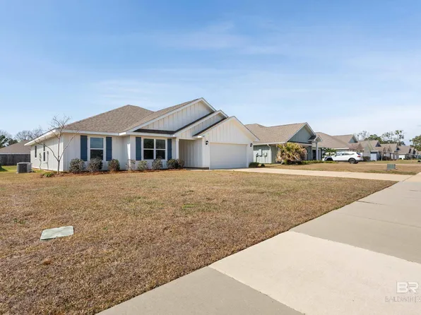 7045 Abigail St, Gulf Shores, AL 36542