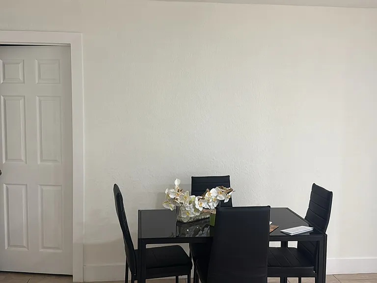 128 NW 16th Ave #2 — Photo 3