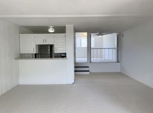 2250 N Beachwood Dr #207, Los Angeles, CA 90068