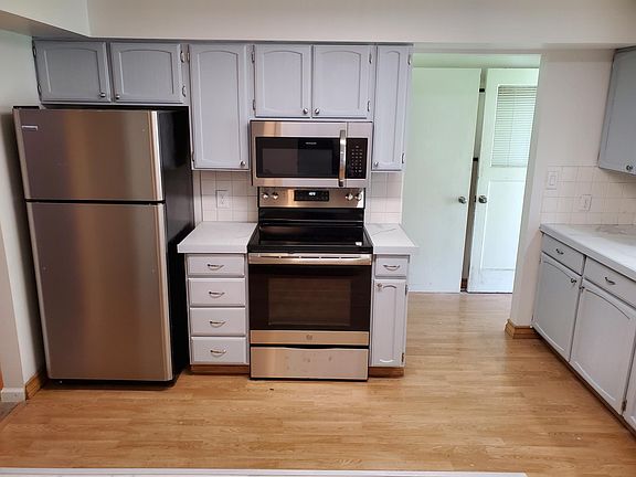 2nd image of 10821 E Mission Ave