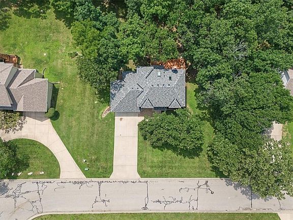 5th image of 1142 S 105th St