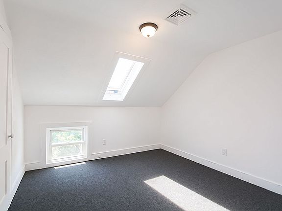 3rd image of 34-42 Kilburn St