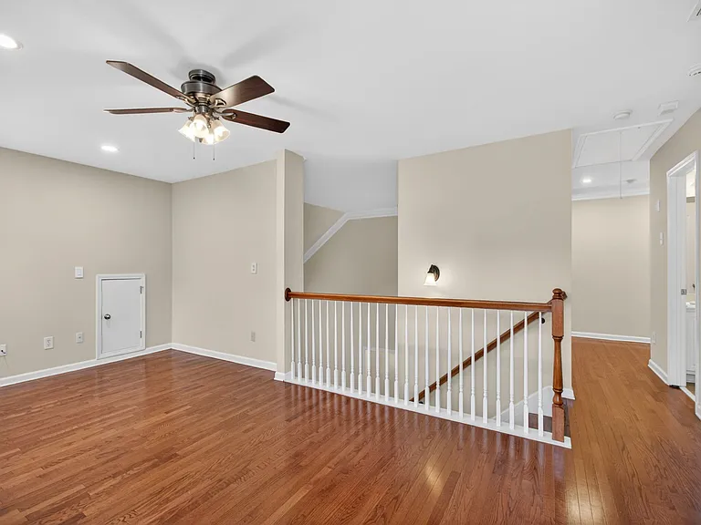 2935 Whitfield Ave — Photo 16