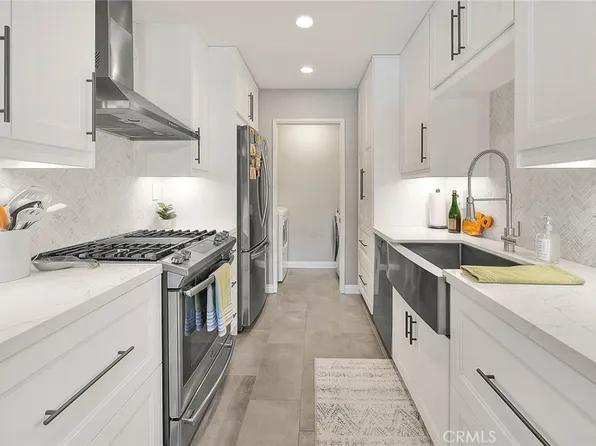 1074 Las Lomas Dr Unit A, La Habra, CA 90631