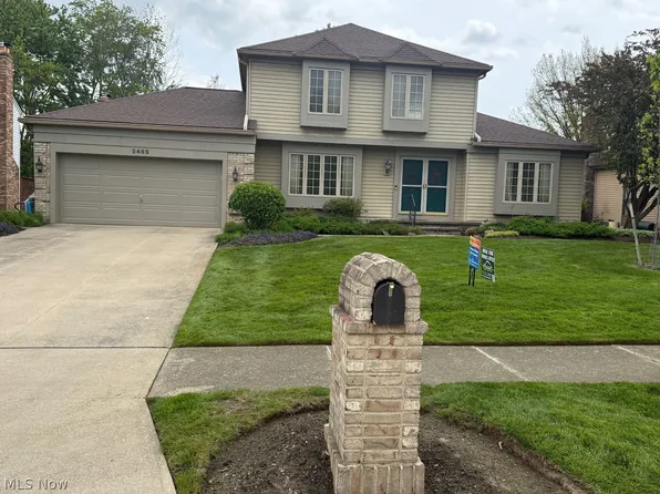 3465 Middle Post Ln, Rocky River, OH 44116